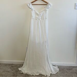 Solai maxi length rayon blend white off-shoulder sleeve dress- M